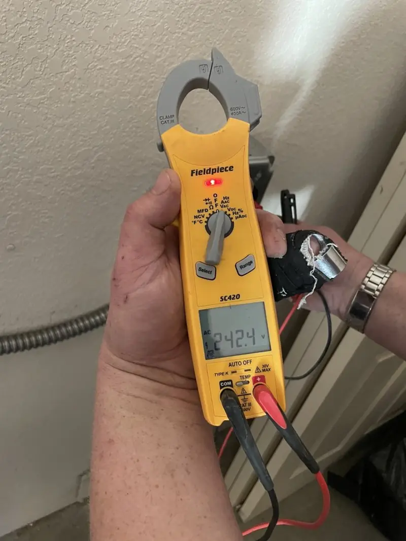 Voltage testing with clamp meter during Circuit Breaker Repair in Adelphi